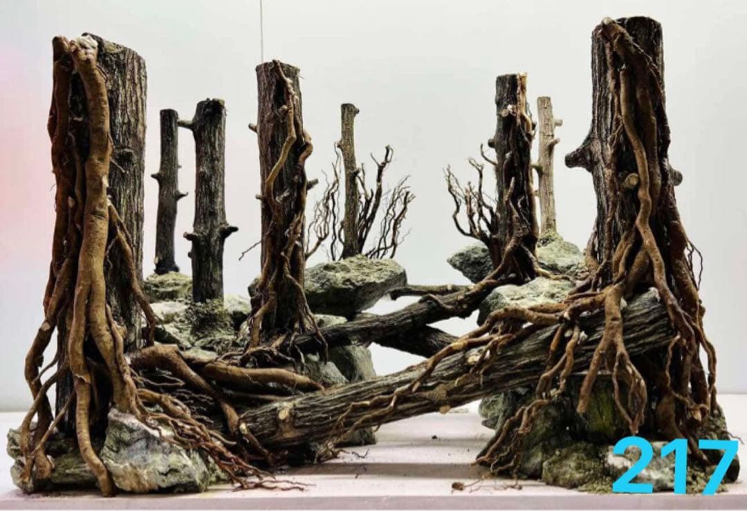 水槽用流木 自然なデザイン. 盆栽流木　の水槽、水草用の 流木。流木アクアリウム