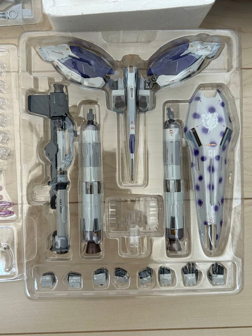 メタルビルド　ハイニューガンダム、ハイパーメガバズーカランチャーセット