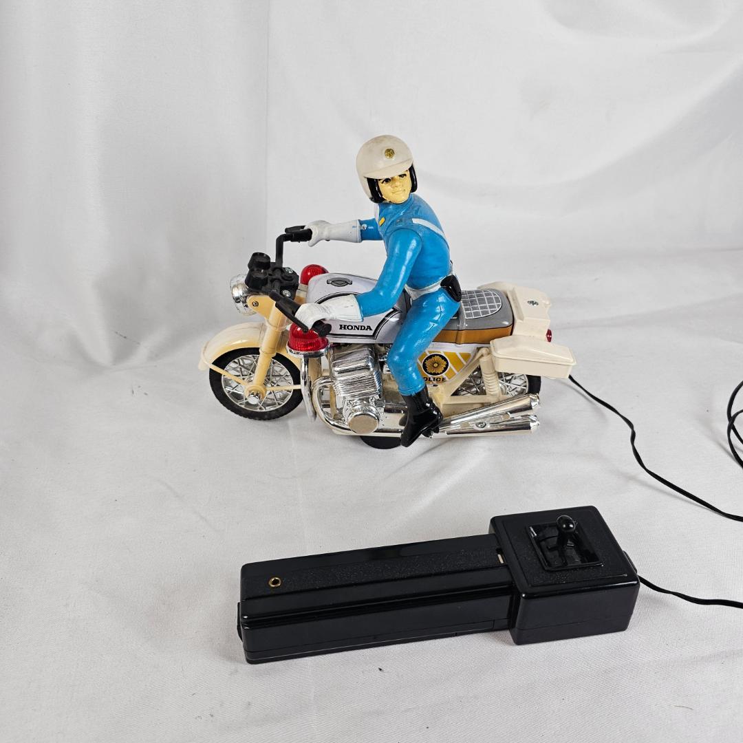 【昭和レトロ】ホンダ 白バイ 750 電動バイク