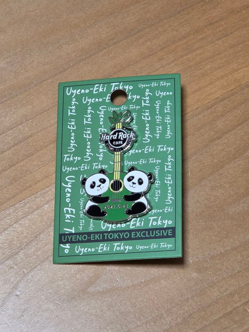 ハードロックカフェ 上野 パンダ ピンバッジ