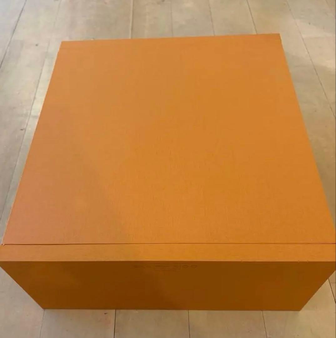 LOUIS VUITTON 箱　ギフトボックス