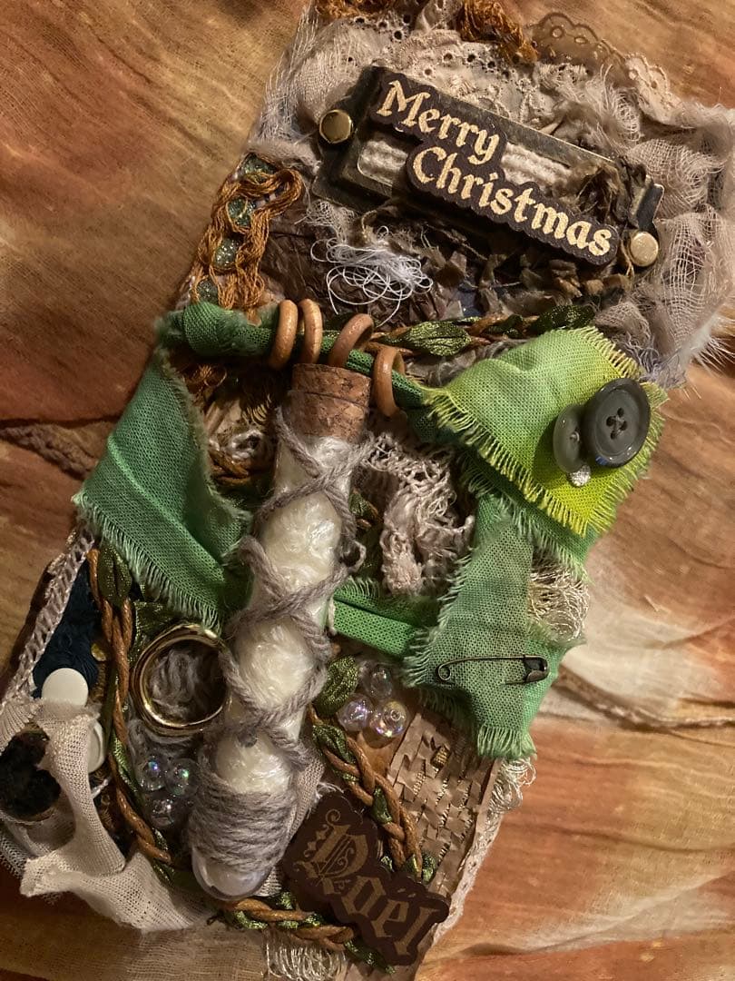 クリスマス　スペシャルBOX ジャンクジャーナル　エンボスペーパー　インド刺繍