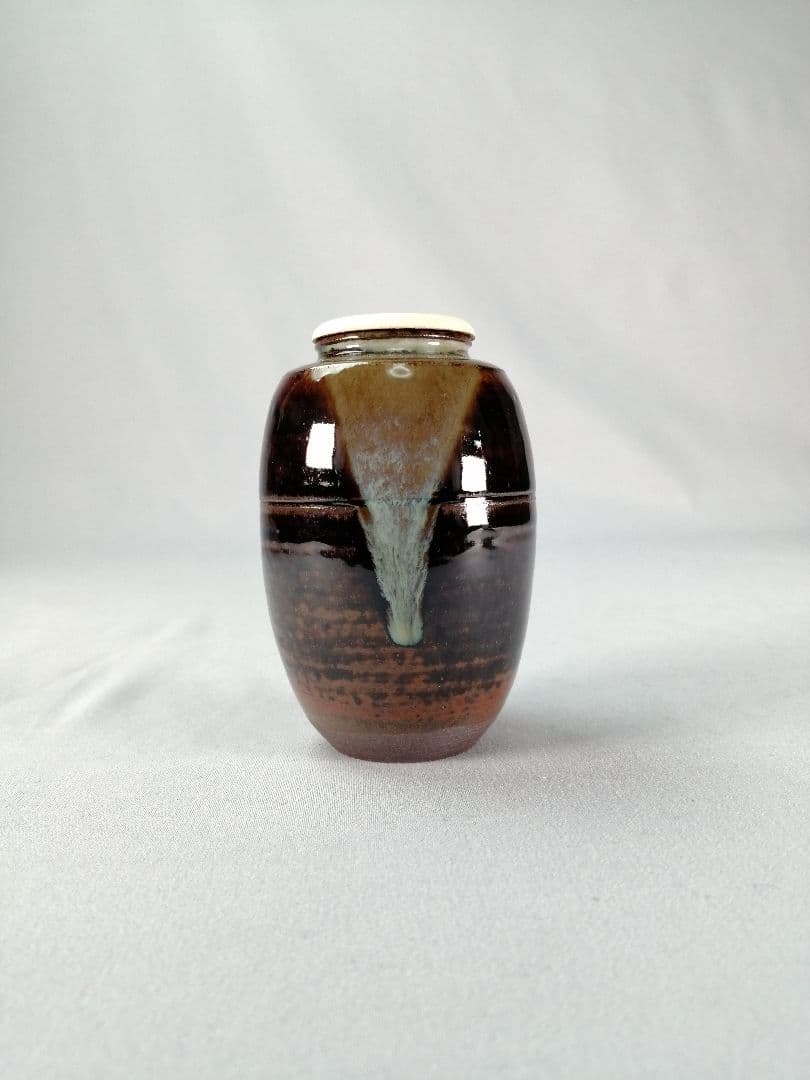 【茶事具】高取喜恵造　高取肩衝茶入　濃茶器　茶入250