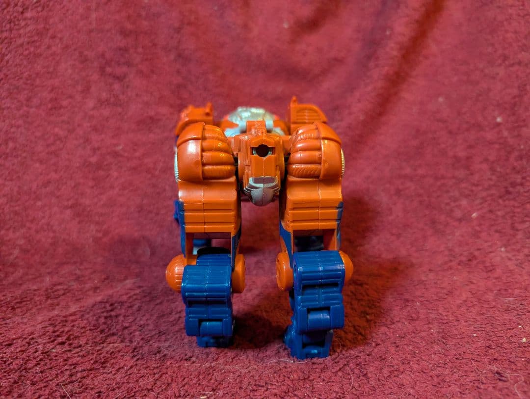 トランスフォーマー　ユニバース　レオプライム