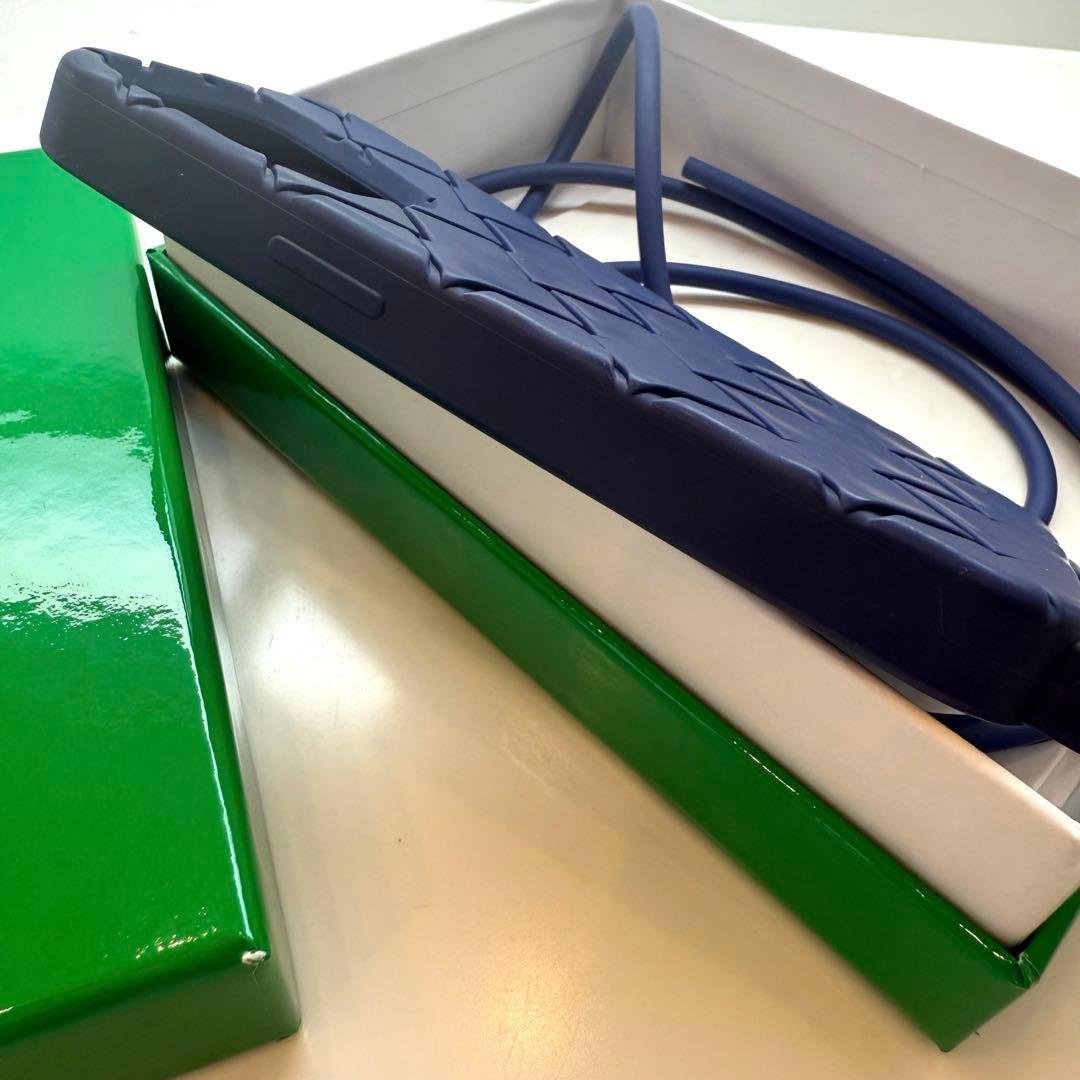 BOTTEGA VENETA iPhoneケース