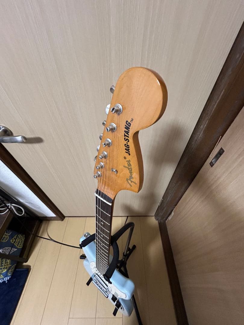 Fender  Cobain Jag-Stang ジャグスタング