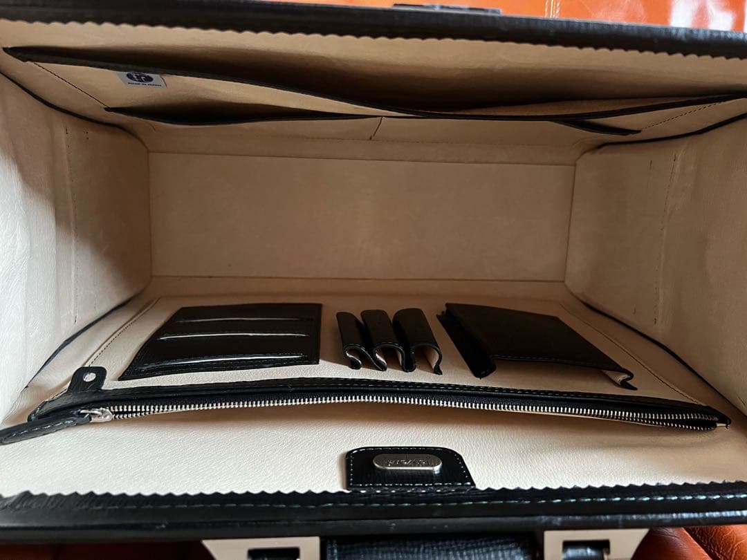 GINZA TANIZAWA TOKYO 角シボBOXダレスバッグ 小サイズ