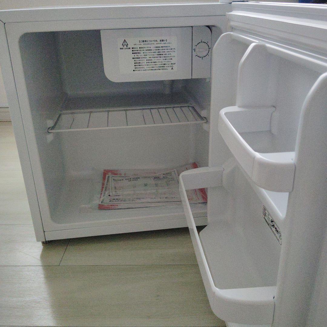 【美品】AbitelAx ミニ冷蔵庫 AR-45KS（2022年製）