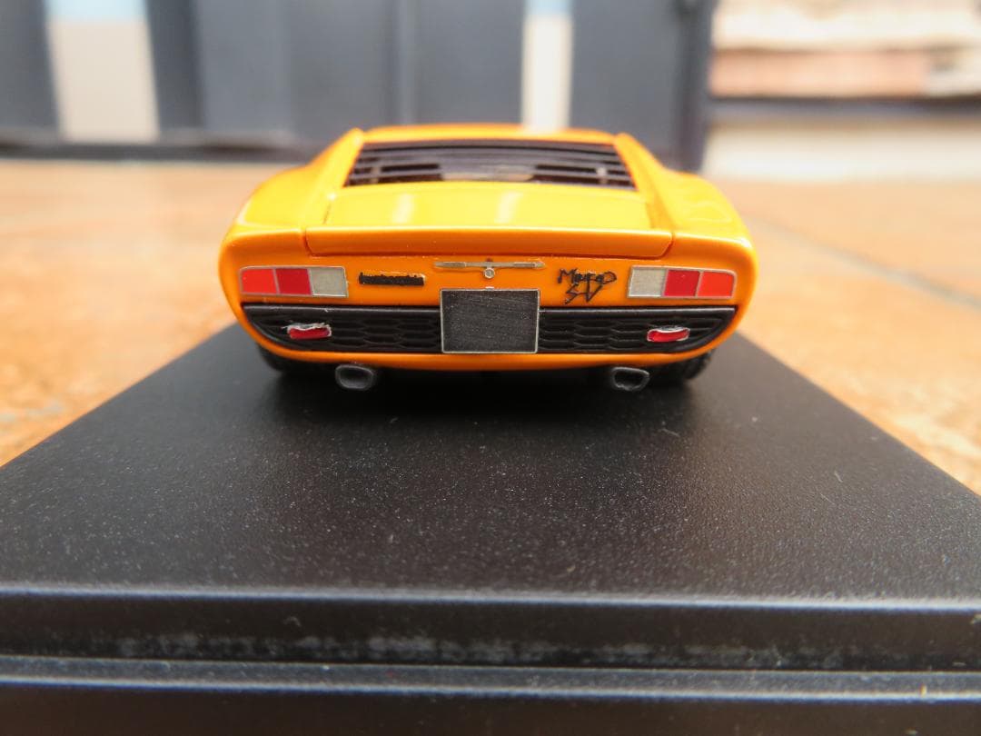 MR社製　1/43　ランボルギーニミウラSV