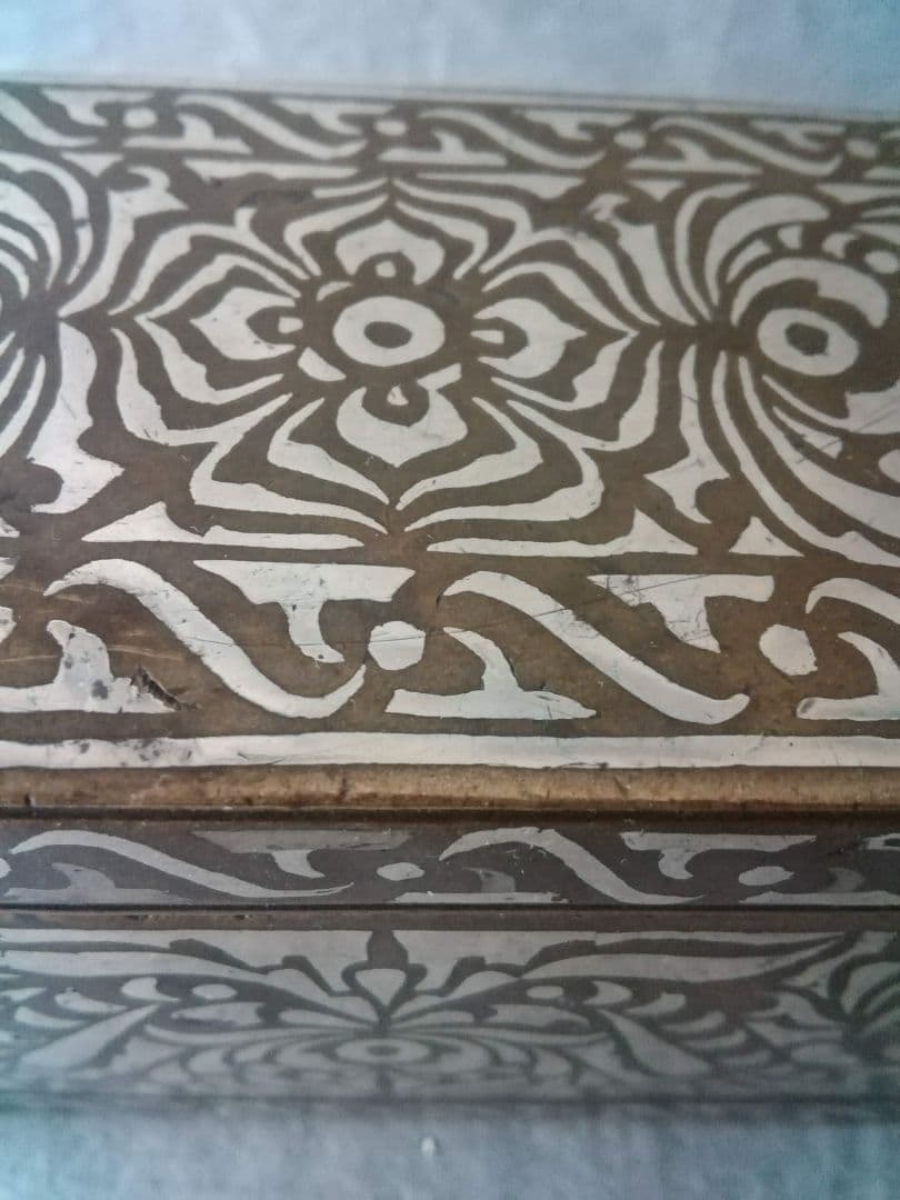 銀象嵌青銅ベタル箱、イスラム　フィリピン　ミンダナオ　アンティーク