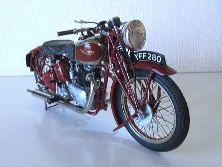 特価 MINICHAMPS (1/12) トラインフ Speed Twin