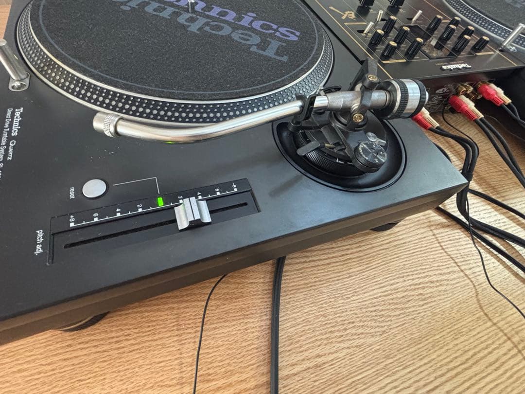 Technics SL-1200 MK5 +ミキサー、BEHRINGERミキサー