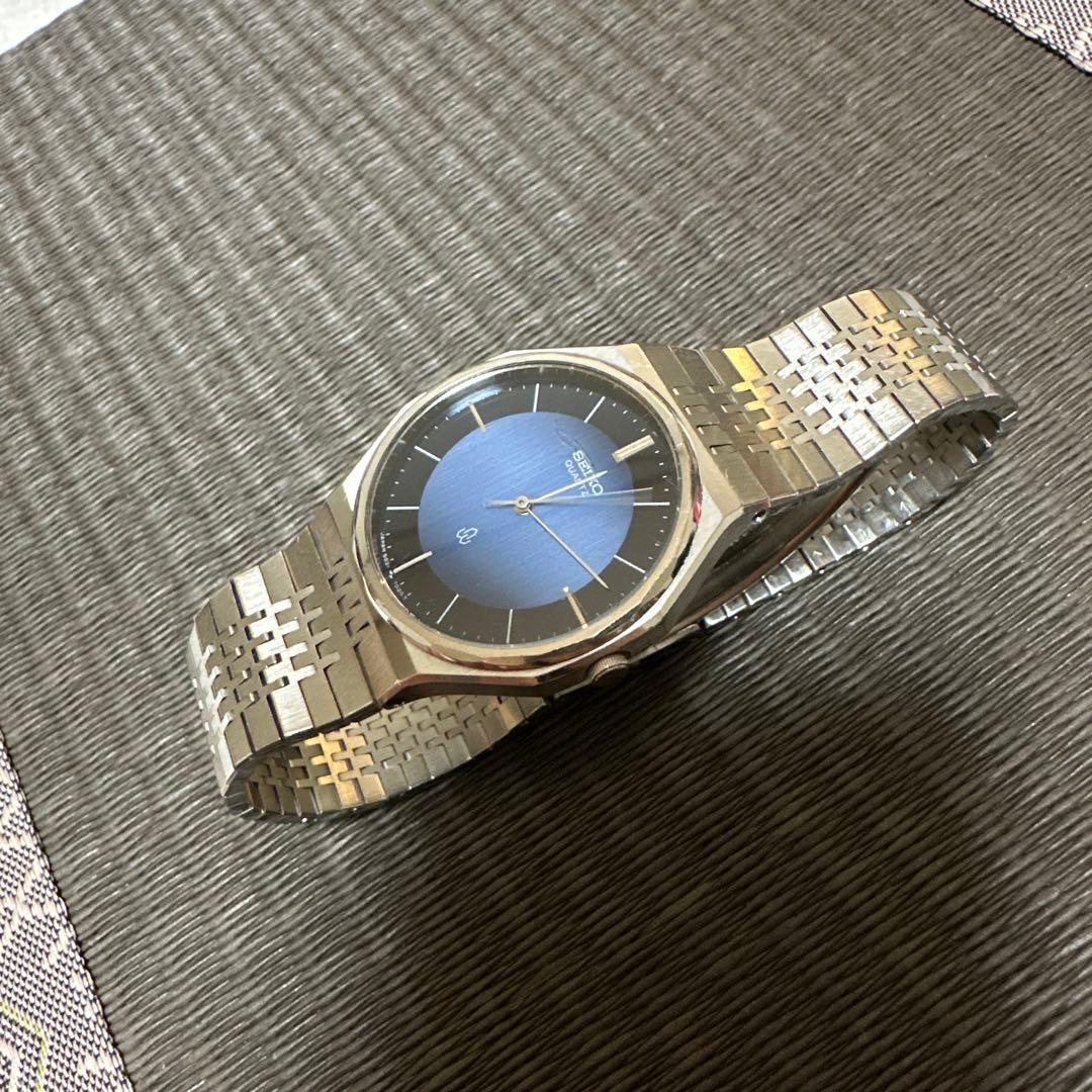 SEIKO クォーツ 腕時計 ダークブルー 稼動品　5931-7010