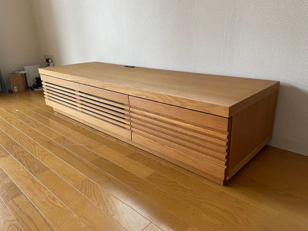 BRUNCH 木製スリットデザインテレビボード