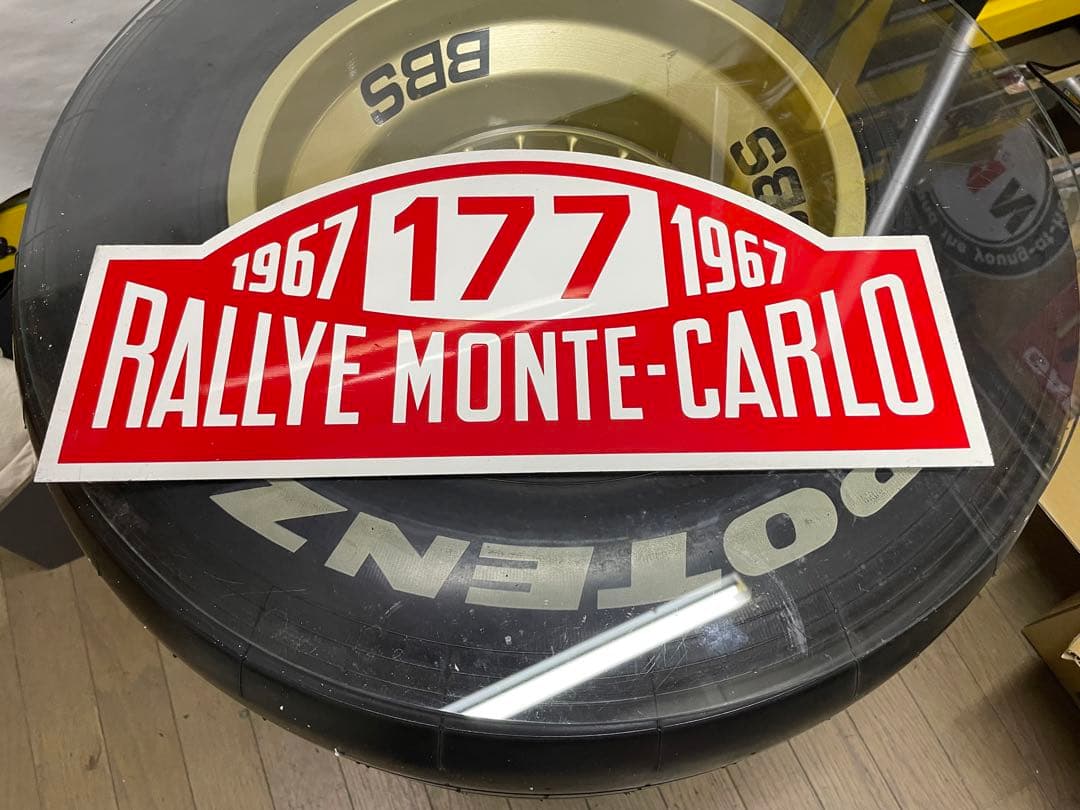 ラリーモンテカルロ　看板