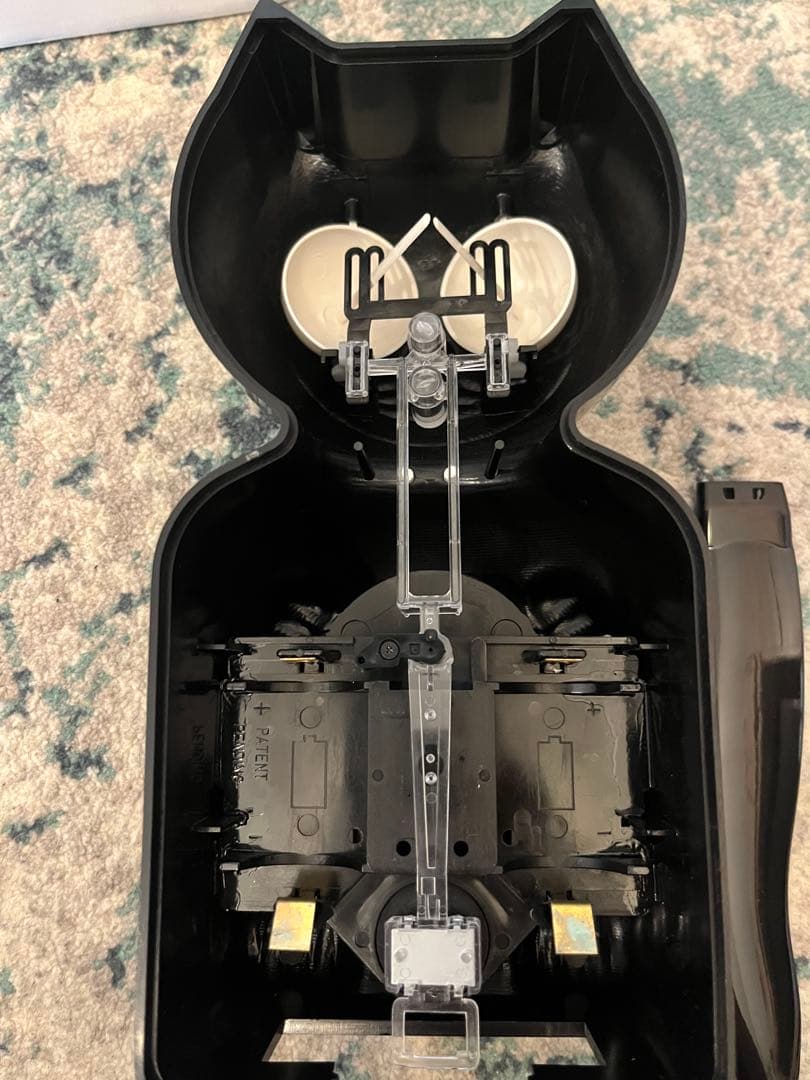 キットキャット　Kit-Cat Klock 2個セット（ブラック　ホワイト）