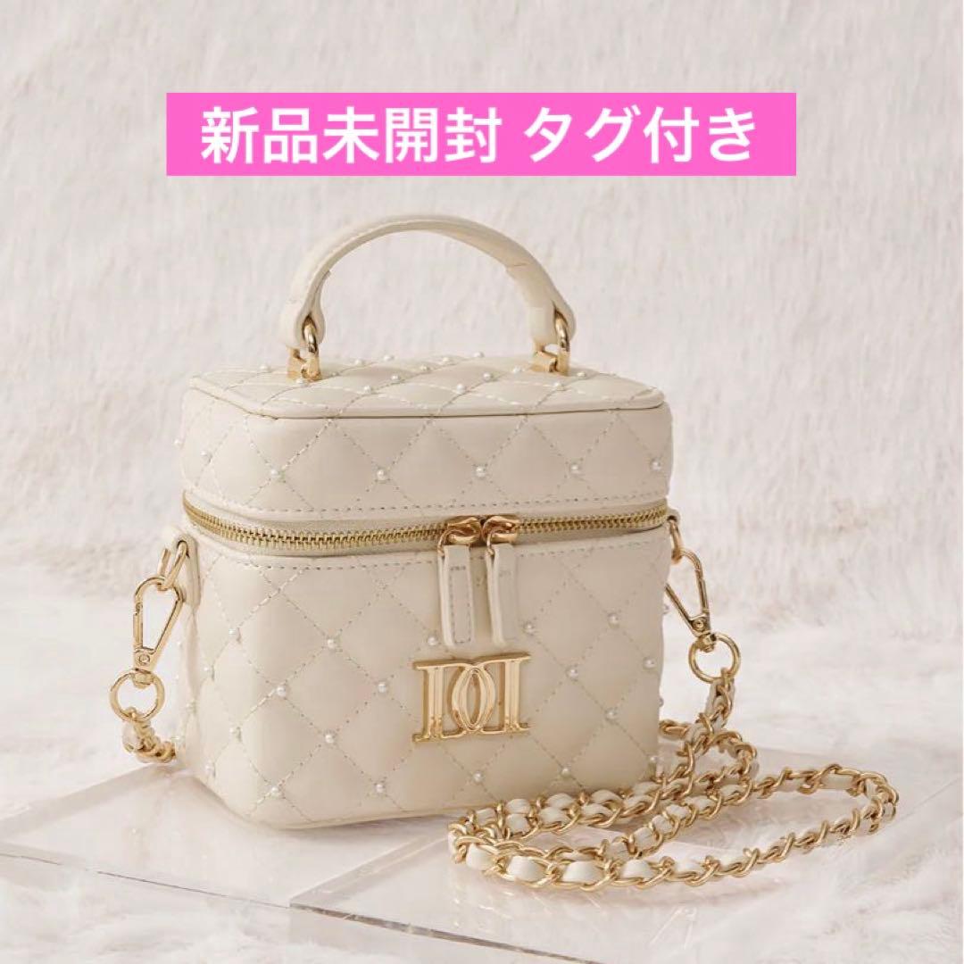 Darich キルティングパールスクエアミニバッグ ゴールドパーツ アイボリー