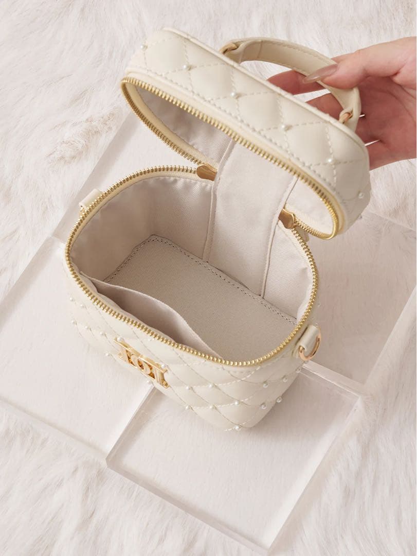 Darich キルティングパールスクエアミニバッグ ゴールドパーツ アイボリー