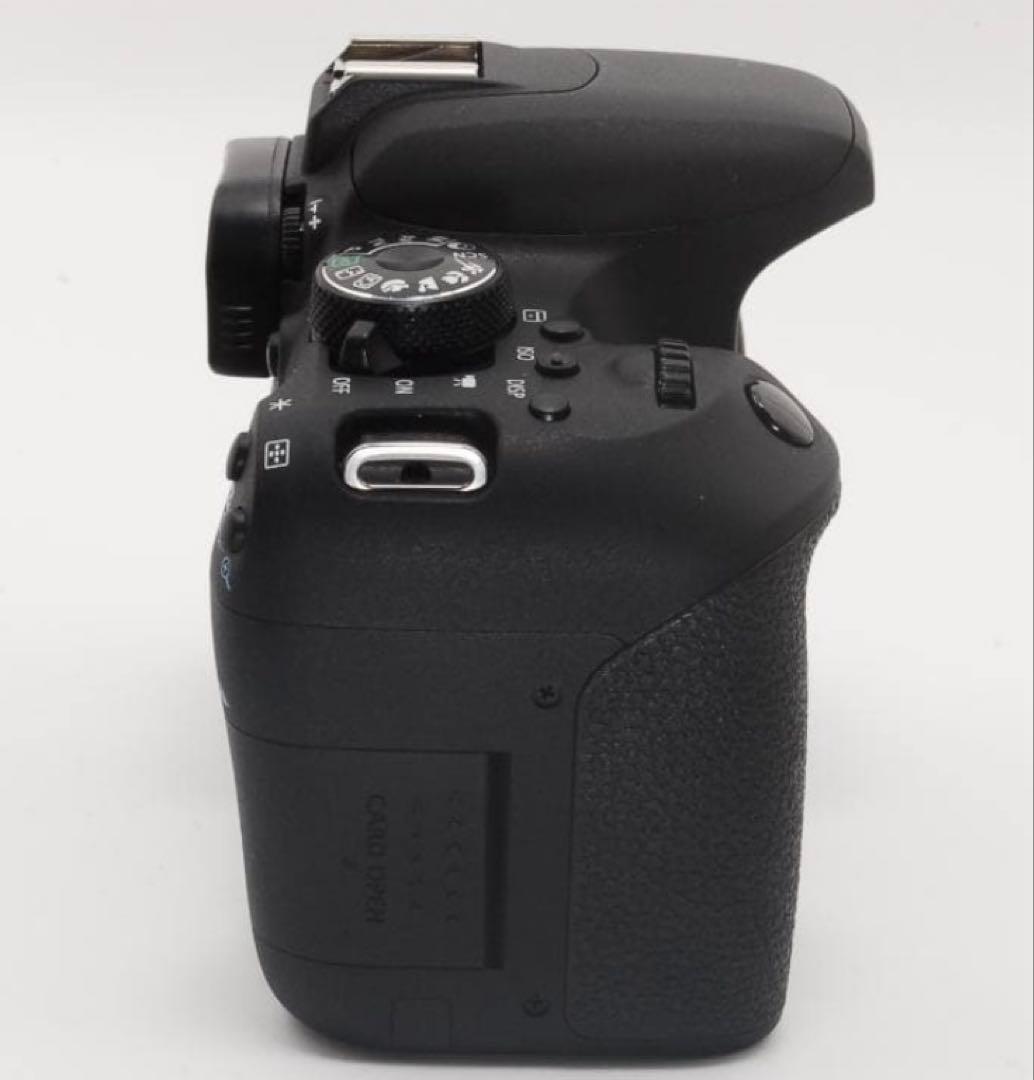 Canon Kiss X9i ダブルレンズ付き 高画質　美品☘️