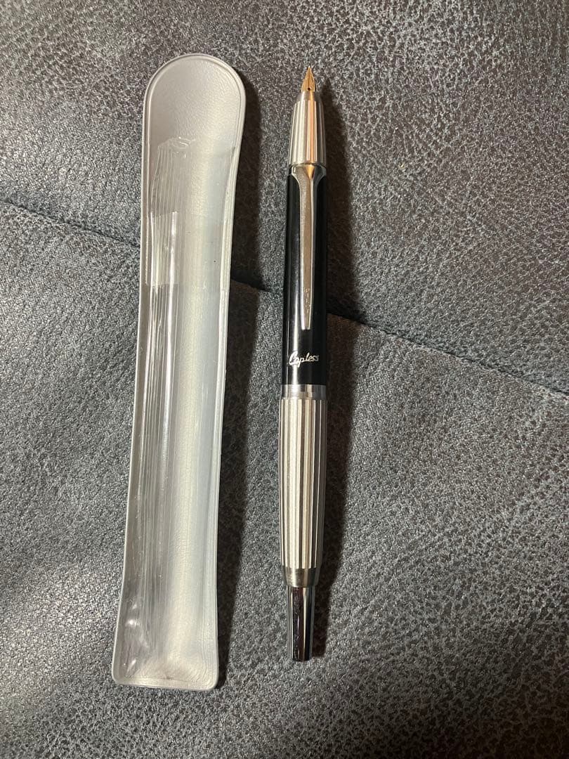 パイロット キャップレス 万年筆 蝕刻 食刻