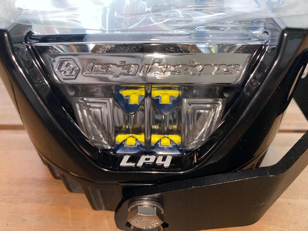 【サニー太郎】バハデザイン LP4 Pro LED ライト