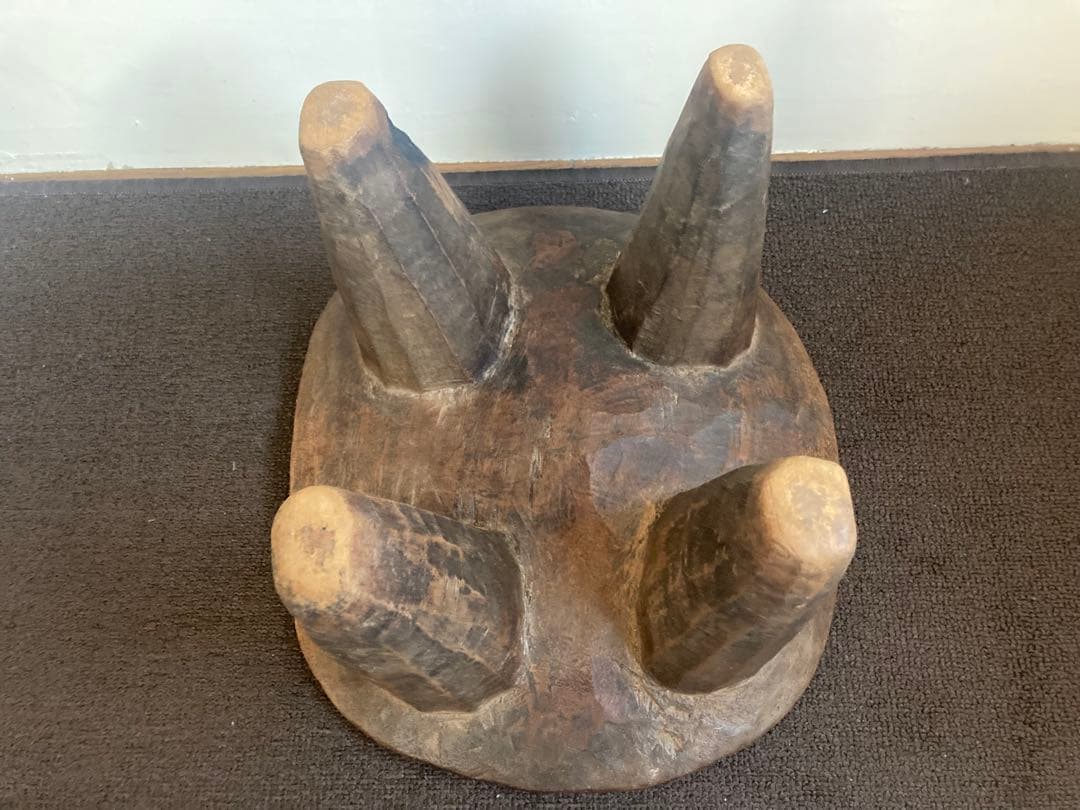 アフリカ家具　セヌフォ族スツール　コートジボワール　セヌフォスツール