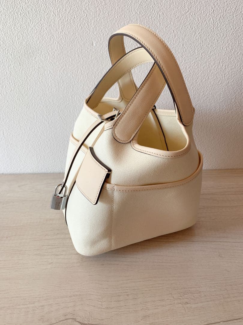 アイボリー 高級本革 キャンバス トリヨン バケツ キューブバッグ PM