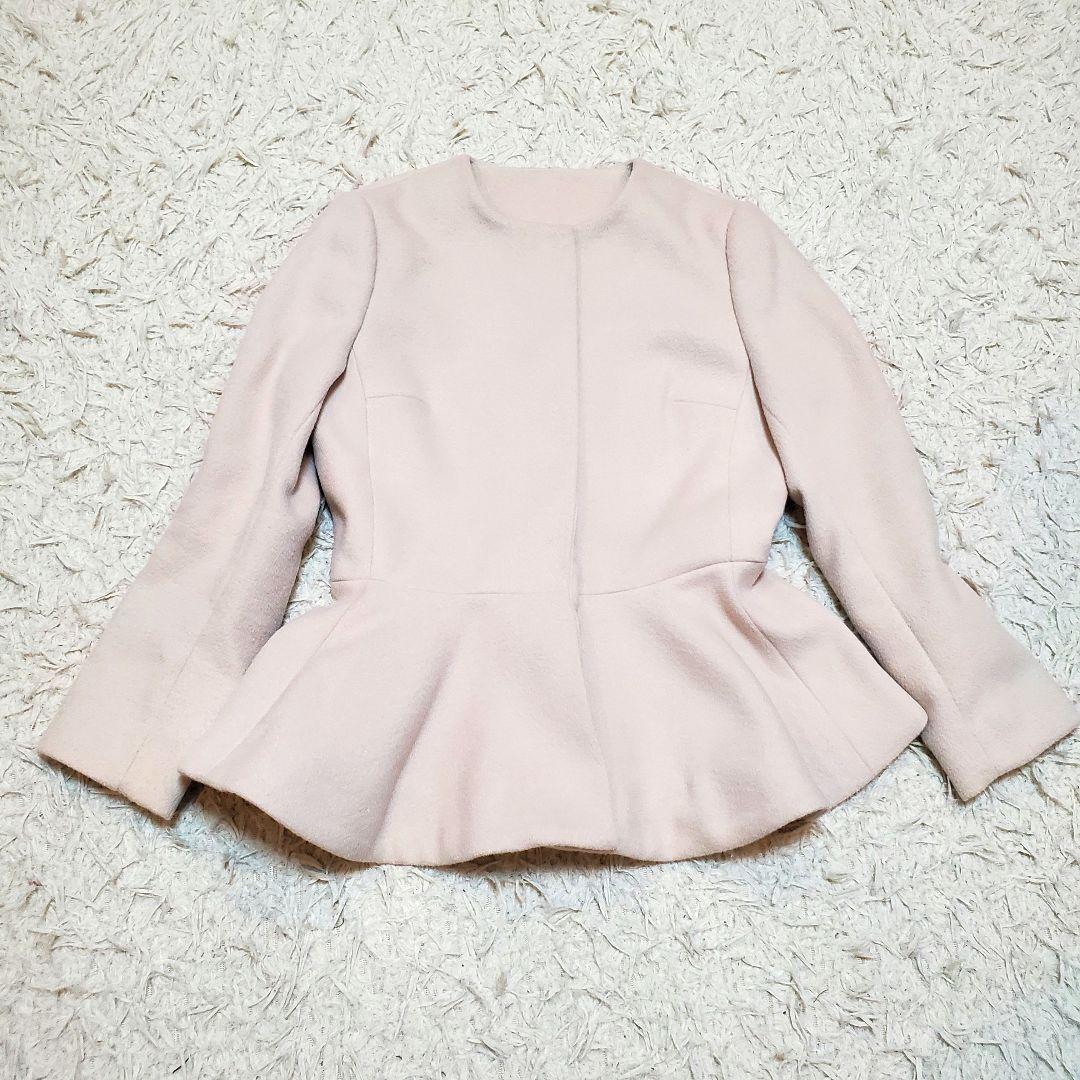 美品 近年モデル 完売JENNE ジェンヌ　ホワイト ペプラムコート Sサイズ