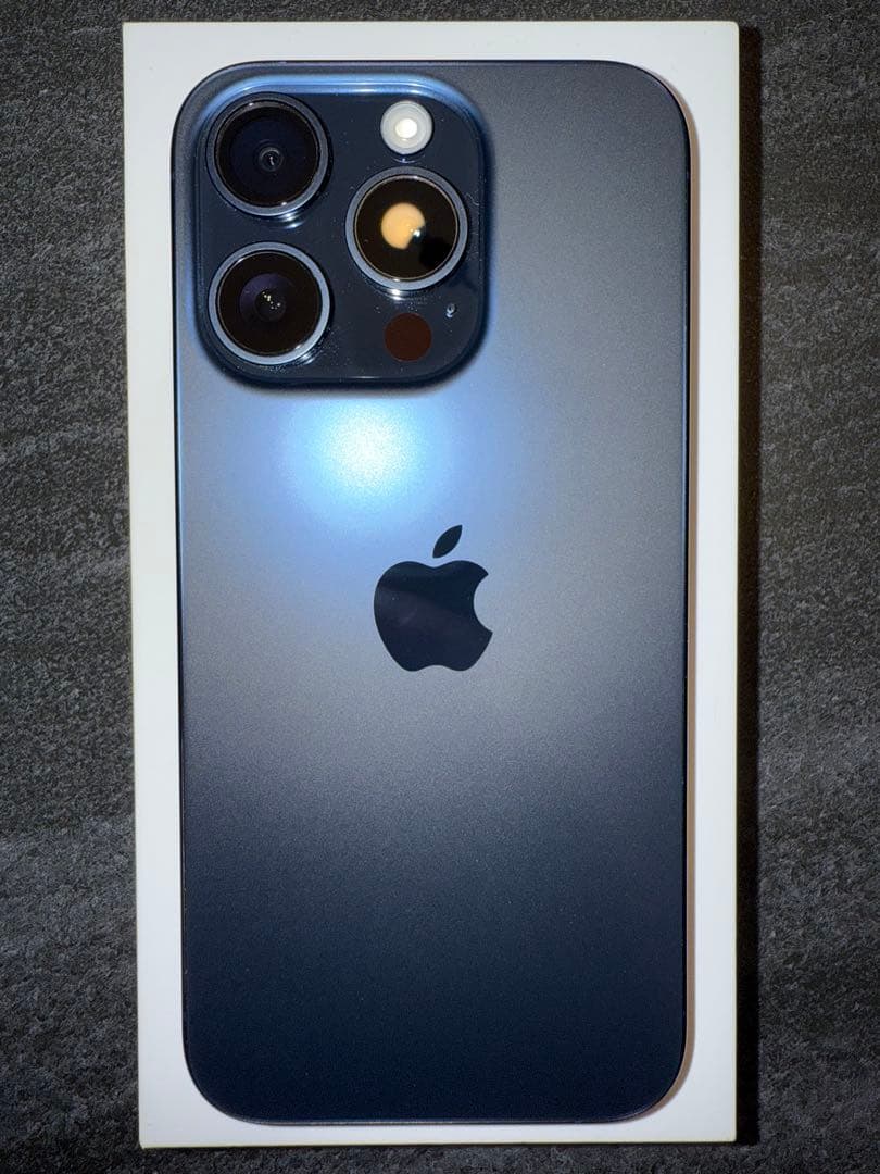 Apple iPhone 15Pro ブルーチタニウム
