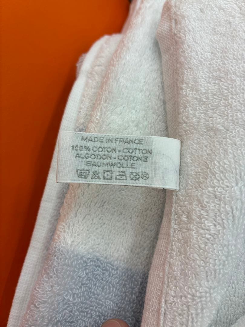 未使用　エルメス　バスタオル　大判　アヴァロン　ブルーグラシエ