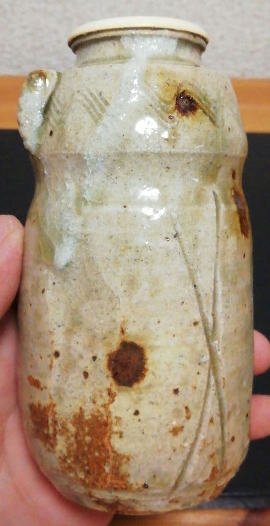 加藤弥右衛門作　美濃　伊賀　茶入　共箱　仕服付　茶道具