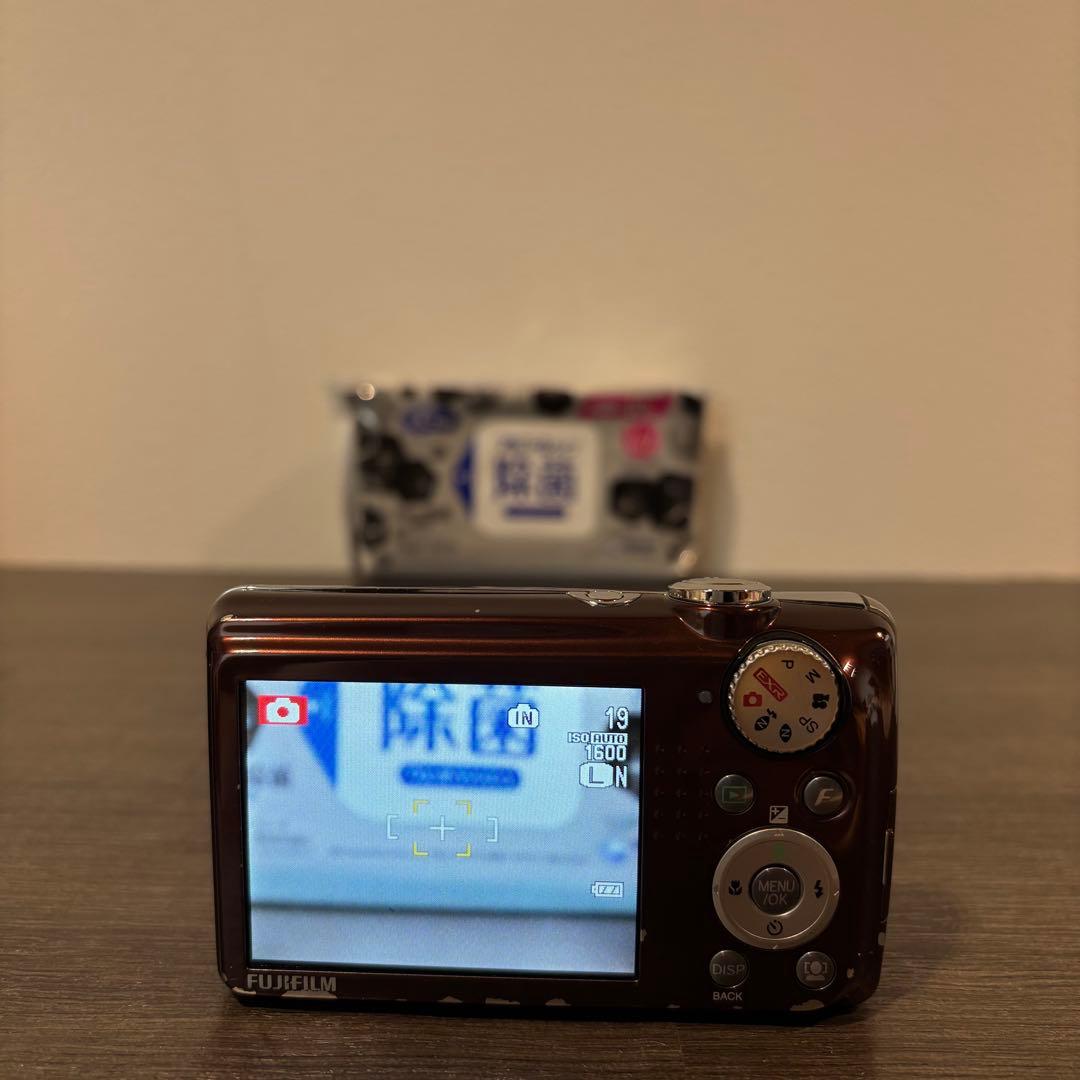 FUJIFILM FINEPIX F70 EXR デジタルカメラ