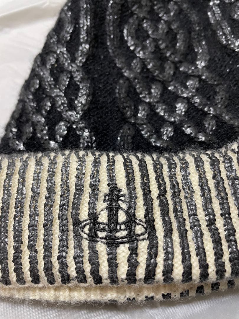 【希少】３点セット ヴィヴィアンウエストウッド　ニット帽・マフラー（新品）・手袋