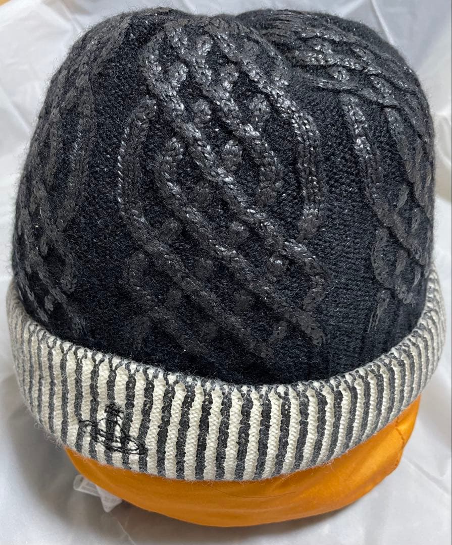 【希少】３点セット ヴィヴィアンウエストウッド　ニット帽・マフラー（新品）・手袋