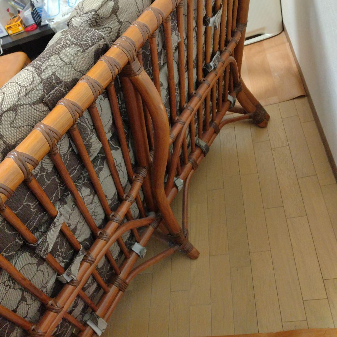 ラタン製花柄2人掛けソファ