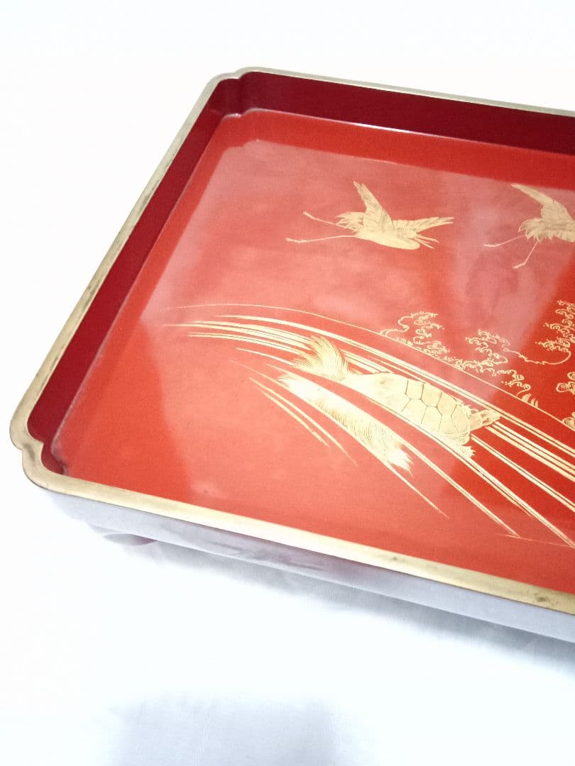 古い お膳 金彩 木製 四足 鶴亀柄 朱塗 漆器 アンティーク