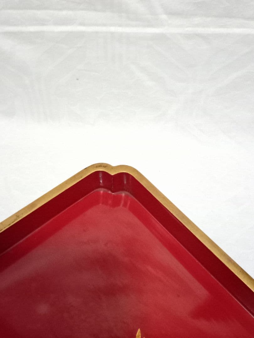 古い お膳 金彩 木製 四足 鶴亀柄 朱塗 漆器 アンティーク