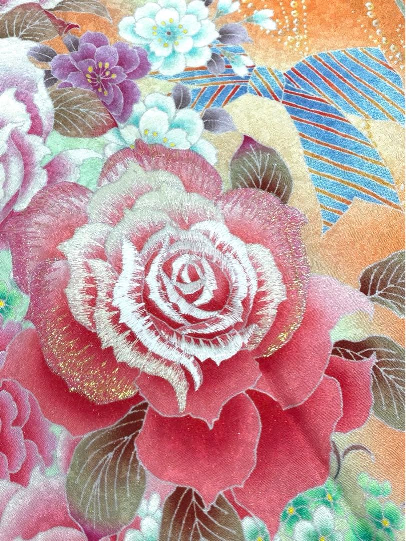 振袖 豪華 銀通し 刺繍 紋意匠 薔薇 身丈162cm 撥水加工済