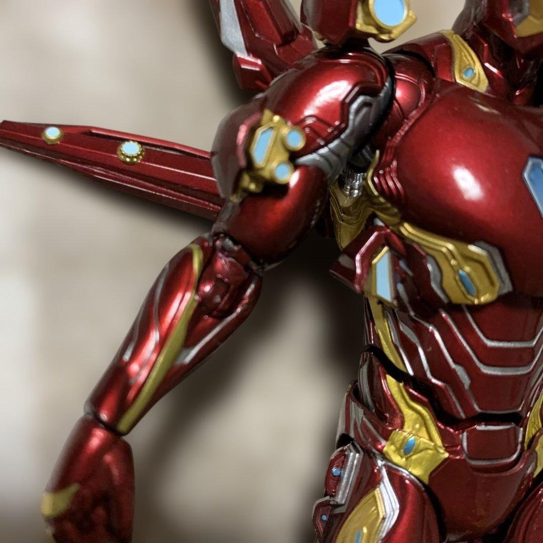 アイアンマン マーク85 マーク50 ナノウエポンセット2(右腕破損)台座セット