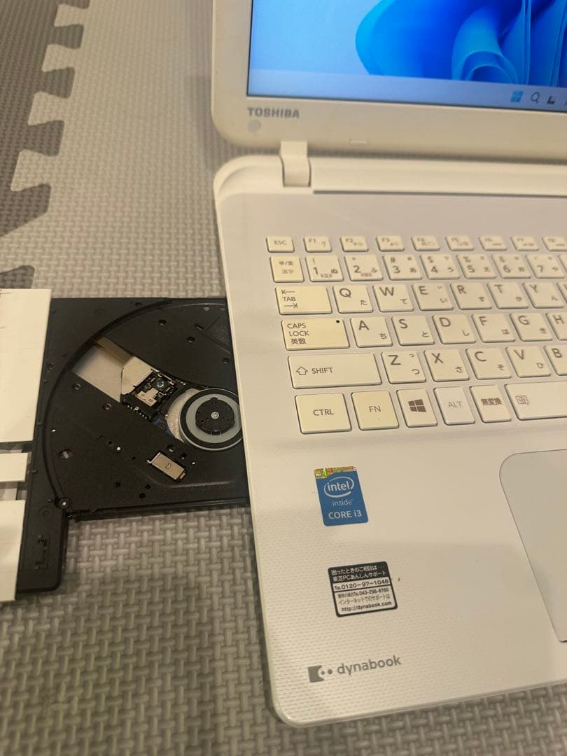 東芝 AB25/PW i3 4GB SSD250GB Webカメラ W11