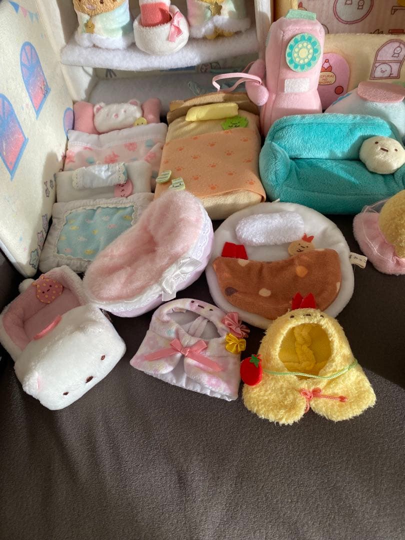 すみっこぐらし 手のりぬいぐるみ、ドールハウス まとめ売り