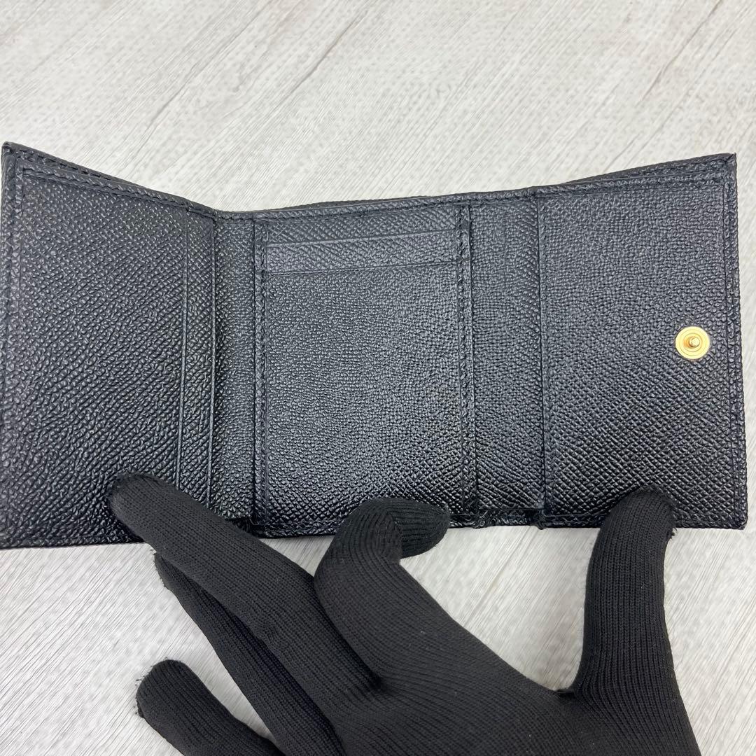 未使用級✨ ドルチェ&ガッバーナ 折り財布 ロゴ金具 ビジュー ブラック レザー