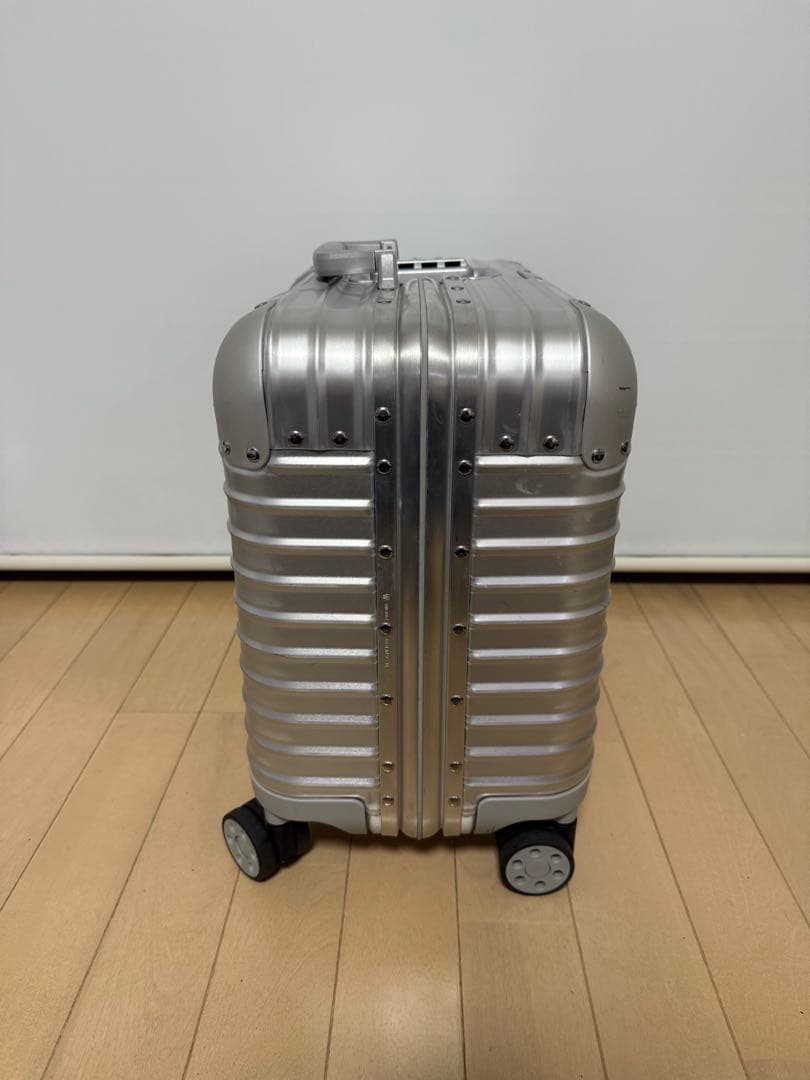 生涯保証 美品 RIMOWA original コンパクト 29L 4輪