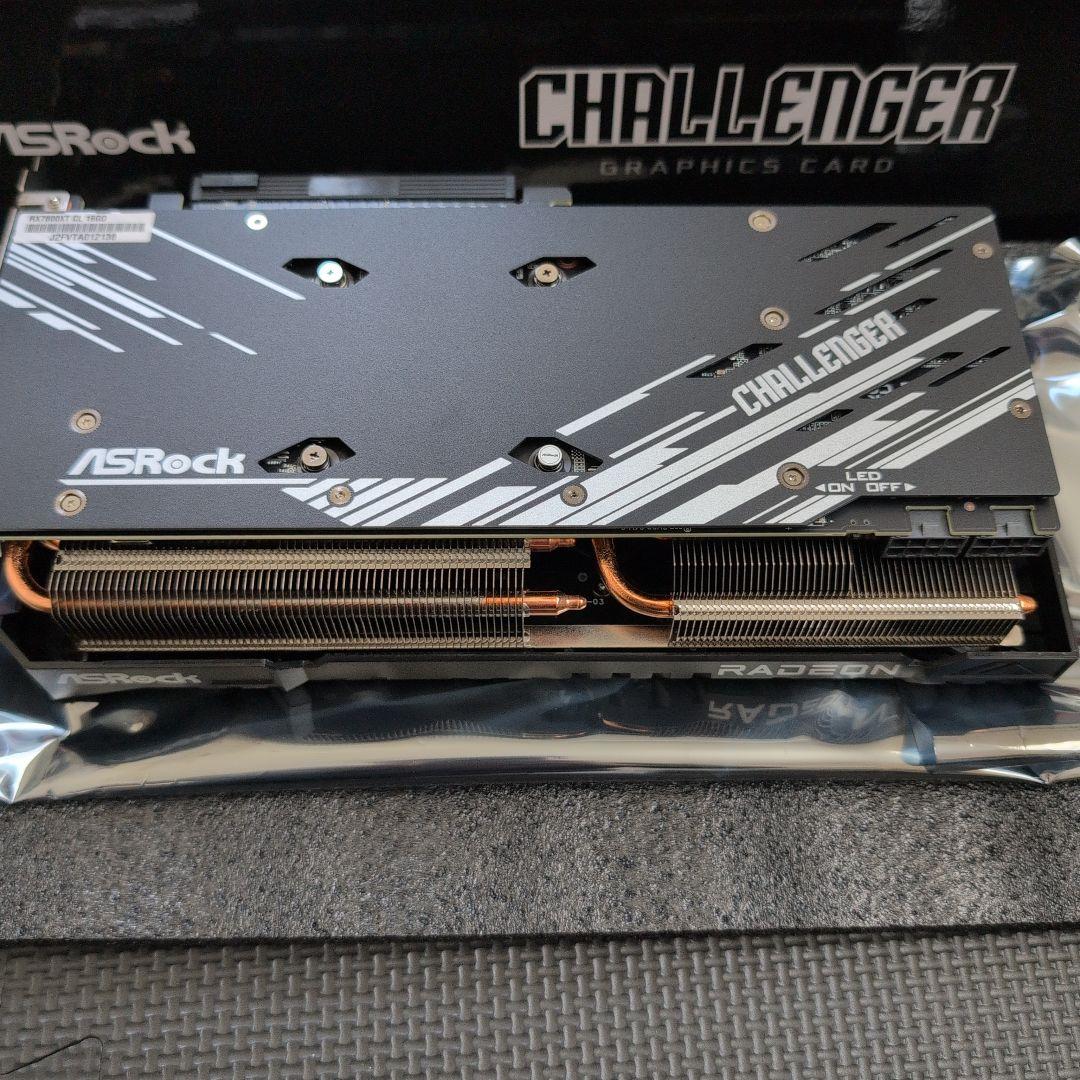 極美品　ASRock AMD Radeon RX 7800 XT 16GB OC