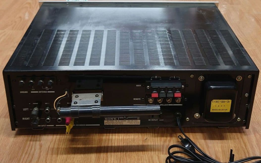 【定価︰￥75.000・1974年】SONY　STR-7045 アンプチューナー