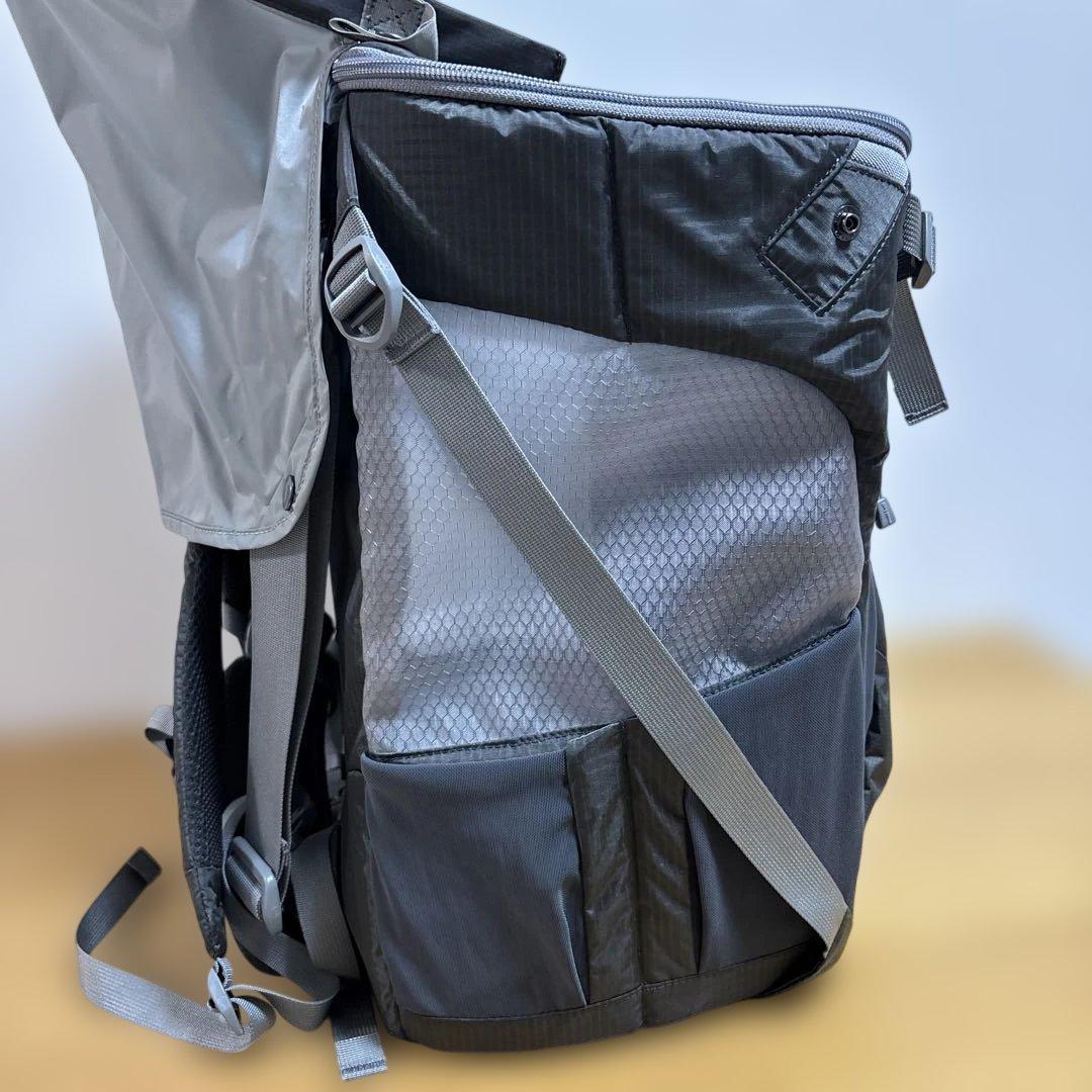 美品　モンベル　ドッグキャリングバッグ　ペットキャリーバッグＬ