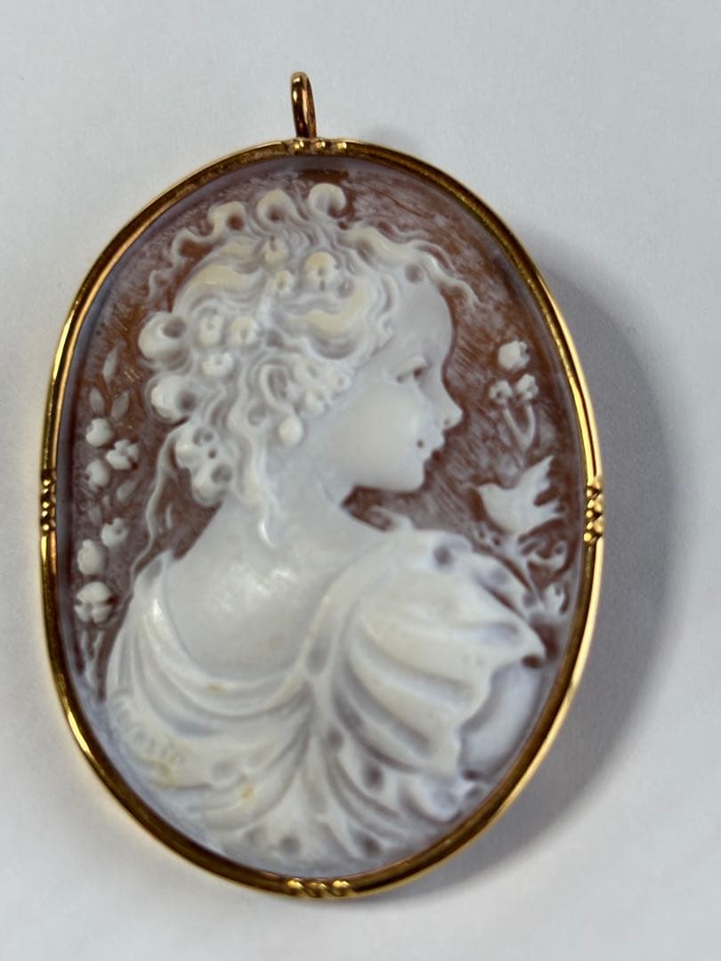 k18シェルカメオ　ペンダントトップ　ブローチ　2way