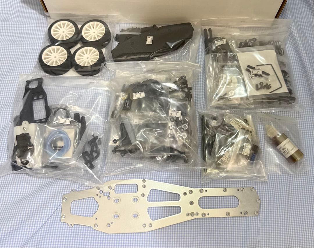 ヨコモ★GT-4W USチャンピオン仕様 エンジンレス 1/10