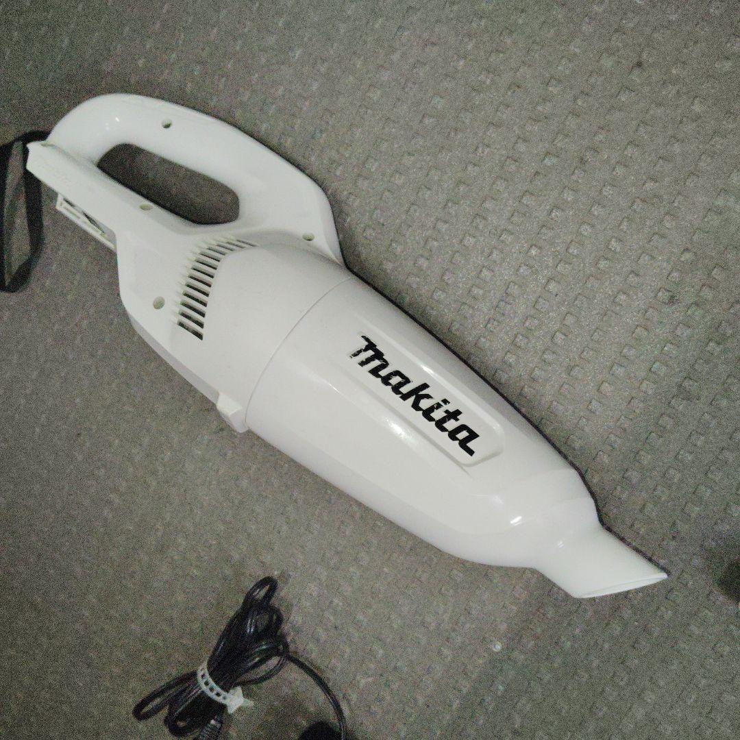 マキタ 掃除機　　　①