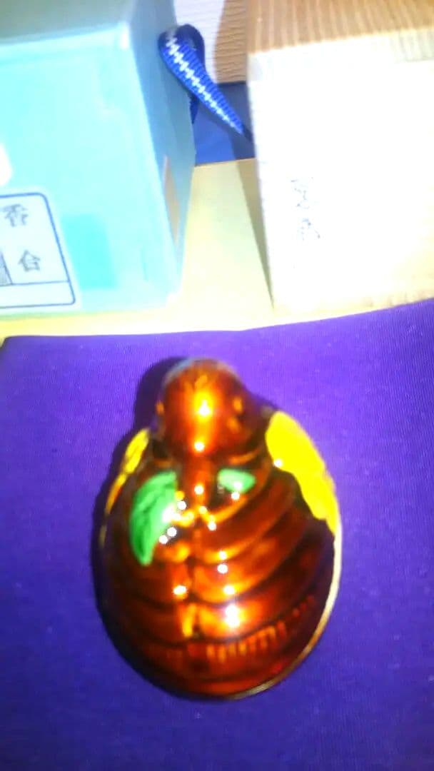 香合、コ_チ白檀、花喰鳥、中村翠嵐作。